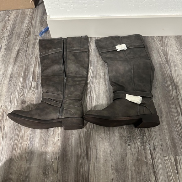 Faux leather booths wide width 7.5 - Picture 4 of 5